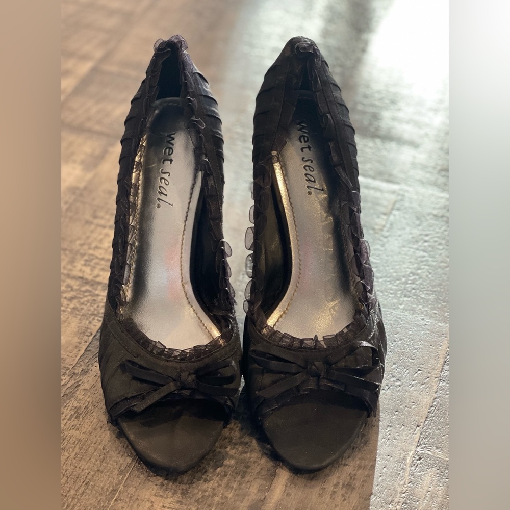 Black Satin Peep Toe Heel size 8 1/2